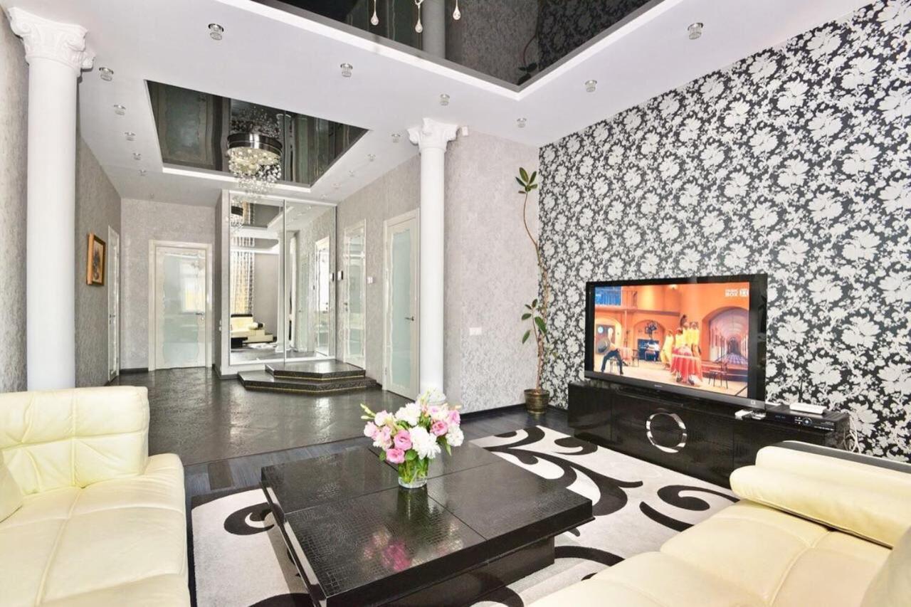 Ferienwohnung Premium Rent in Kiev Centre - Kiev Exterior foto